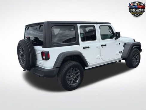Used 2025 Jeep Wrangler Unlimited Sport AWD/4WD image 5