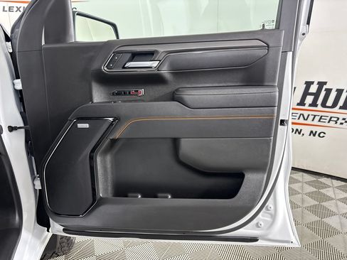 Used 2025 GMC Sierra 1500 AT4 AWD/4WD image 30
