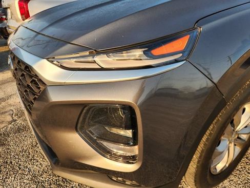 Used 2019 Hyundai Santa Fe SE AWD/4WD image 6