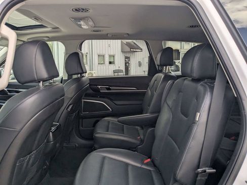 Used 2025 Kia Telluride S AWD/4WD image 13