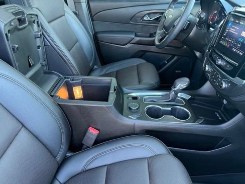 Certified 2023 Chevrolet Traverse High Country FWD image 20