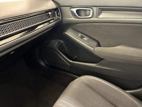 Certified 2025 Honda Civic Sport image 31