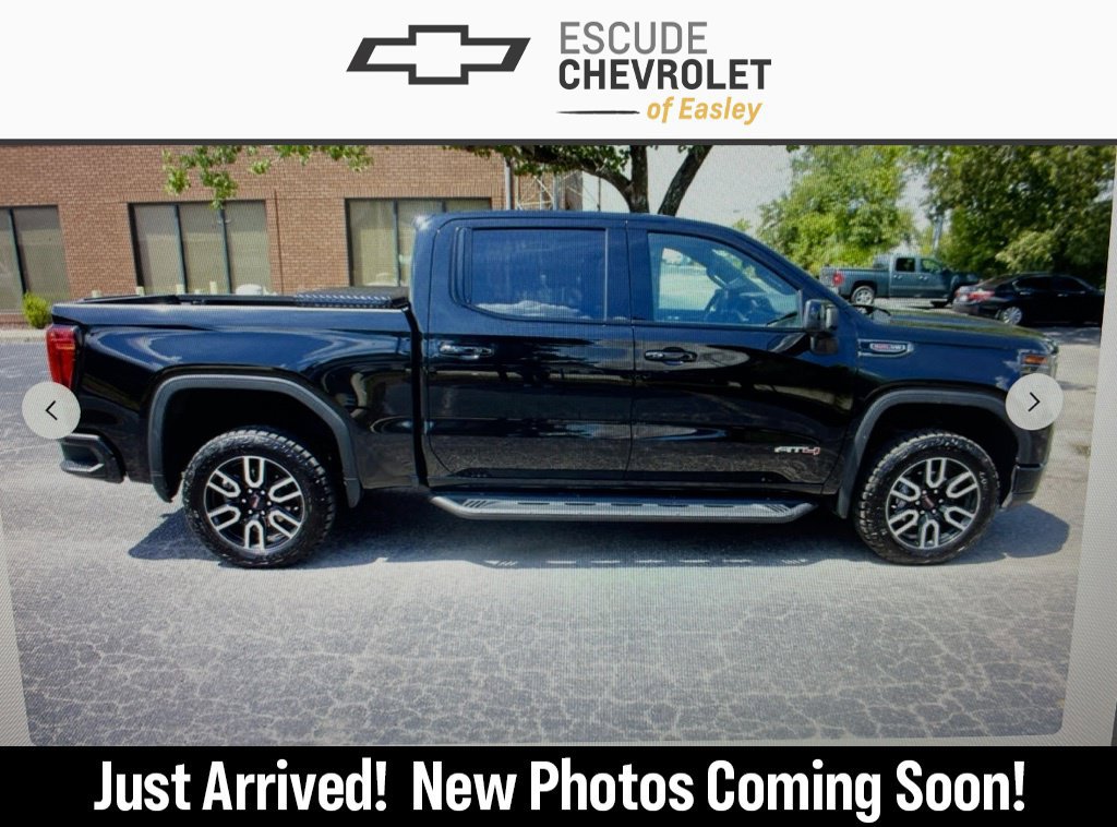 Used 2023 GMC Sierra 1500 AT4 w/ AT4 Premium Package AWD/4WD image 1