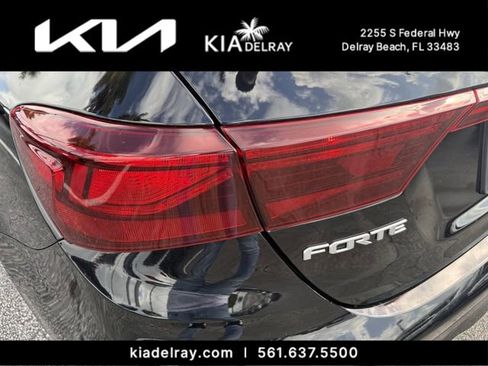 Used 2023 Kia Forte LXS image 7