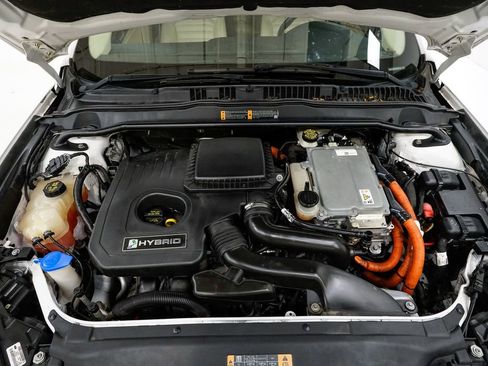 Used 2014 Ford Fusion SE w/ Equipment Group 502A image 3