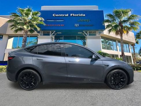 Used 2023 Tesla Model Y Long Range AWD/4WD image 4