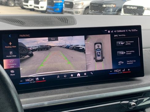 Used 2024 BMW X5 xDrive40i w/ Premium Package image 24