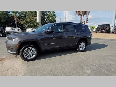 New 2025 Jeep Grand Cherokee L Laredo w/ Luxury Tech Group I image 39