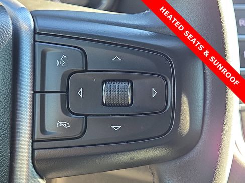 Used 2023 GMC Yukon SLT w/ SLT Luxury Package image 22