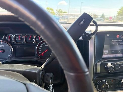 Used 2015 GMC Sierra 1500 SLT w/ SLT Crew Cab Value Package AWD/4WD image 9