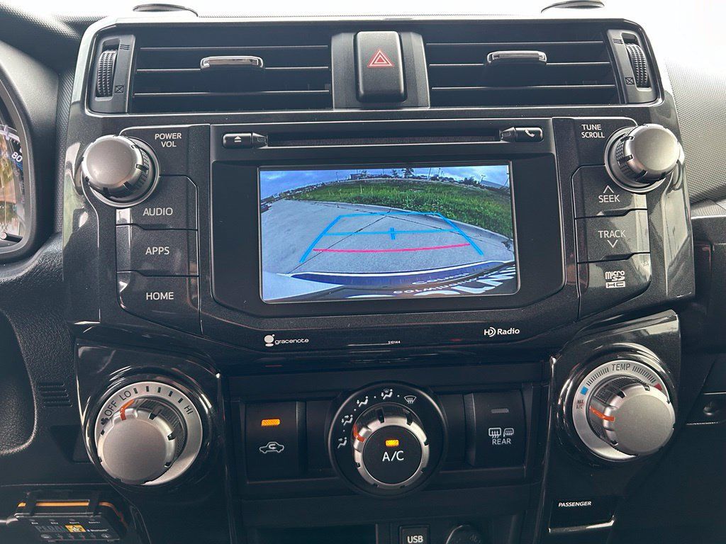 Used 2018 Toyota 4Runner TRD Off-Road Premium AWD/4WD image 24