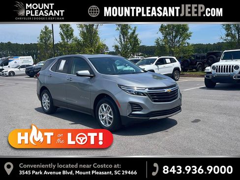Used 2024 Chevrolet Equinox LT w/ Driver Convenience Package FWD image 1
