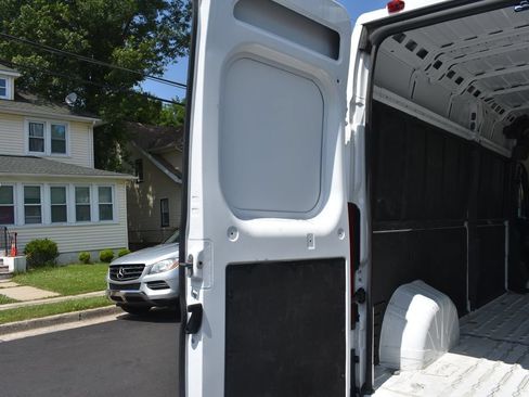 Used 2026 RAM ProMaster 2500 w/ Convenience Group FWD image 25