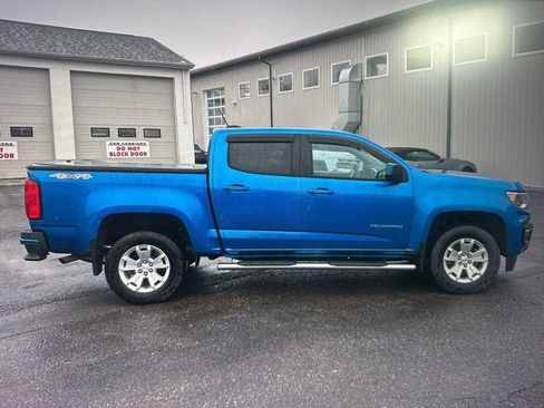 Used 2022 Chevrolet Colorado LT w/ LT Convenience Package image 6