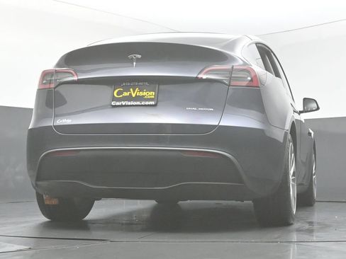 Used 2022 Tesla Model Y Long Range AWD/4WD image 48