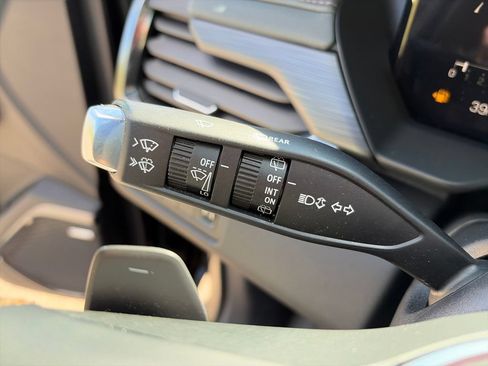 Used 2024 GMC Acadia AT4 w/ Luxury Package AWD/4WD image 41