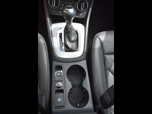 Used 2018 Audi Q3 2.0T Premium FWD image 13