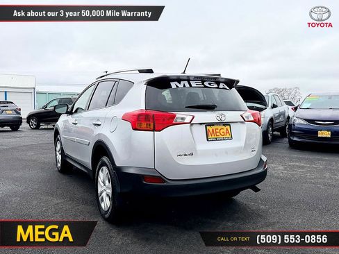 Used 2014 Toyota RAV4 LE image 9