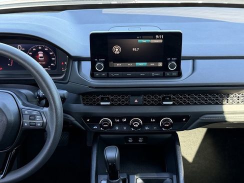 Used 2025 Honda Accord SE image 13