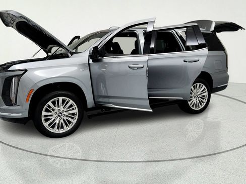 Certified 2025 Cadillac Escalade Premium Luxury w/ Touring Package AWD/4WD image 9