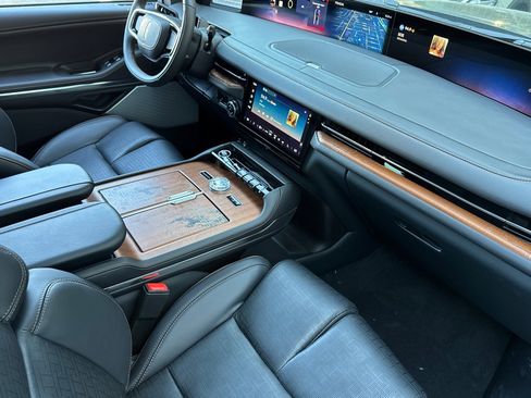 New 2025 Lincoln Navigator Black Label image 13