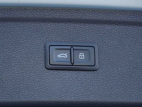 Used 2018 Audi Q5 2.0T Premium Plus w/ Premium Plus Package image 37