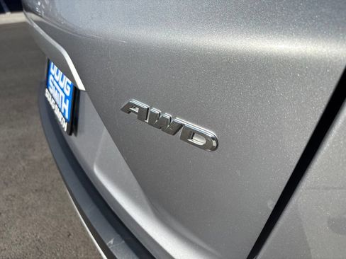 Used 2017 Honda CR-V EX image 17