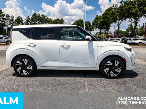 Used 2024 Kia Soul GT-Line image 11