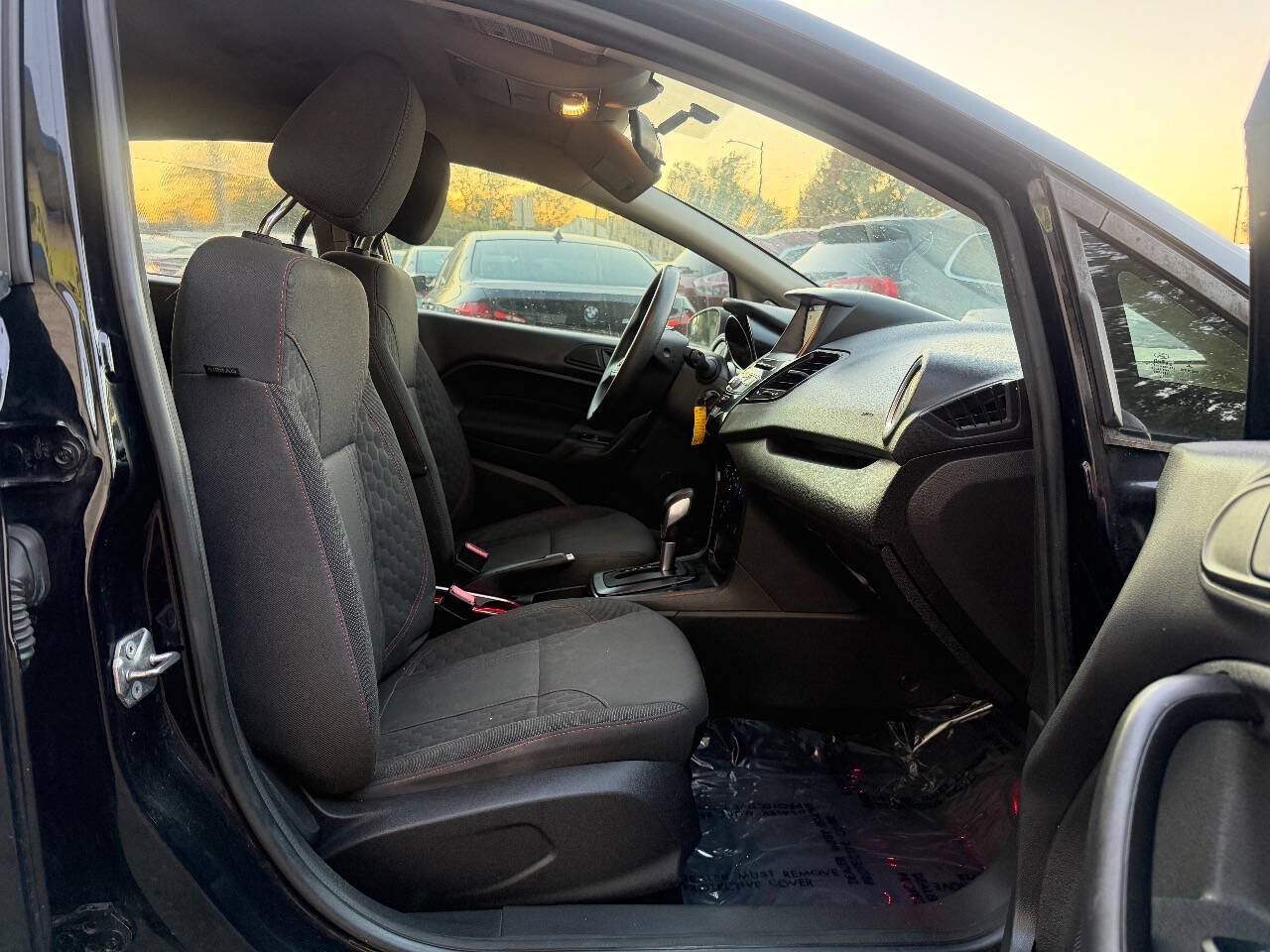 Used 2017 Ford Fiesta SE w/ Equipment Group 201A FWD image 20