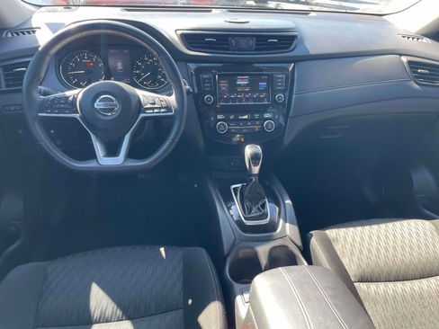 Used 2019 Nissan Rogue SV AWD/4WD image 7
