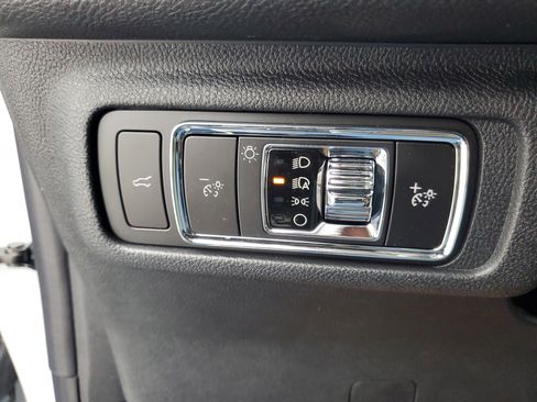 New 2026 Lincoln Corsair Premiere image 14