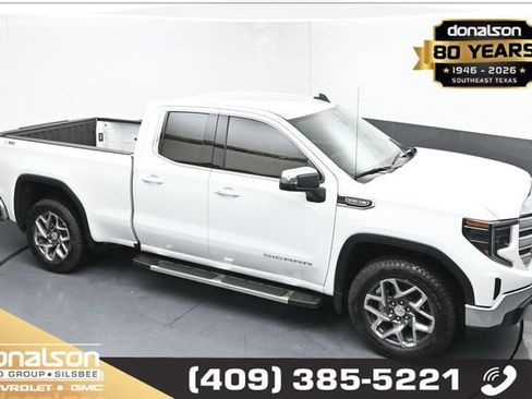 Used 2025 GMC Sierra 1500 SLE w/ X31 Off-Road Package AWD/4WD image 18