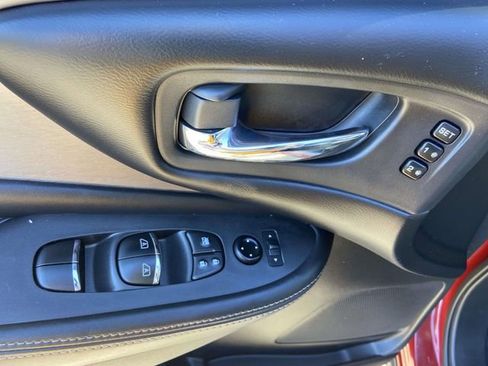Used 2023 Nissan Murano SL w/ SL Moonroof Package AWD/4WD image 12