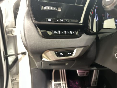 Used 2023 Lexus RX 350 F Sport w/ Accessory Package AWD/4WD image 19