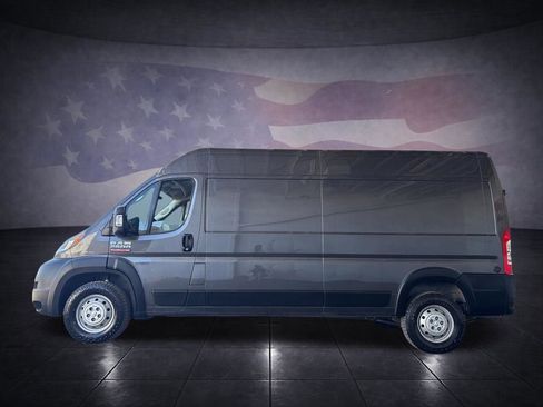 Used 2019 RAM ProMaster 2500 w/ Premium Appearance Group FWD image 2