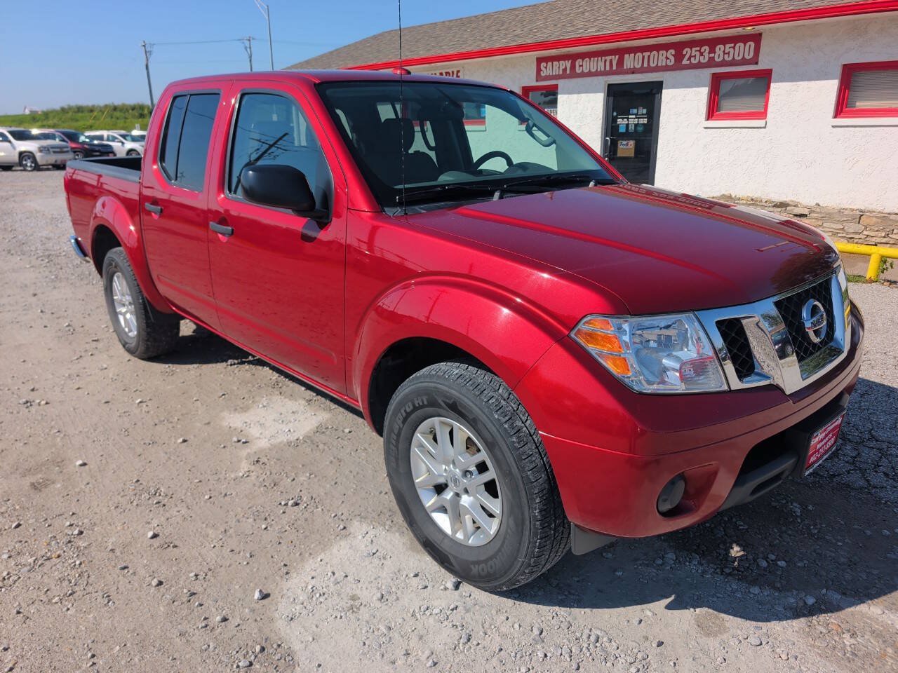 Used 2014 Nissan Frontier SV AWD/4WD image 1