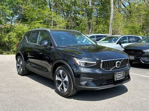 Used 2025 Volvo XC40 B5 Core AWD/4WD image 10