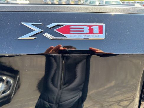 Used 2023 GMC Sierra 1500 Elevation AWD/4WD image 11