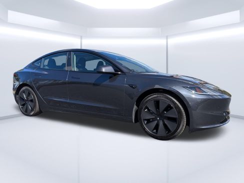 Used 2025 Tesla Model 3 Long Range image 1