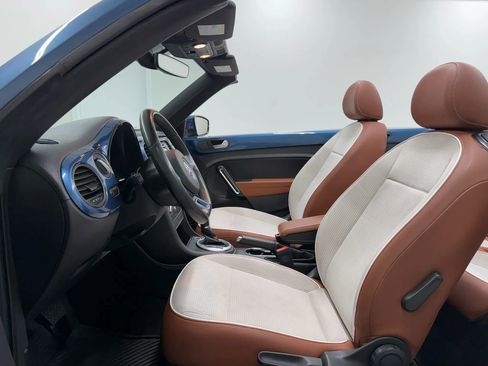 Used 2017 Volkswagen Beetle 1.8T Classic image 13