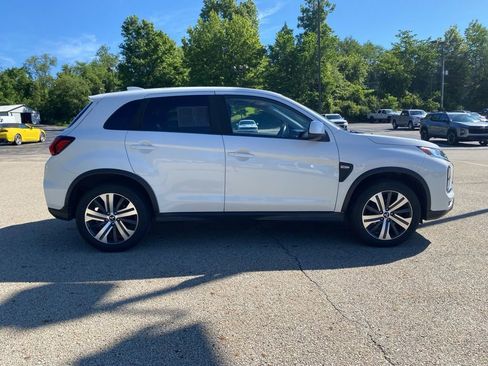 Used 2020 Mitsubishi Outlander Sport ES AWD/4WD image 2