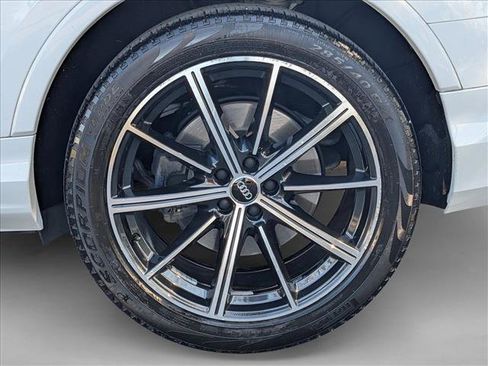 Used 2020 Audi Q7 3.0T Prestige w/ Prestige Package image 26