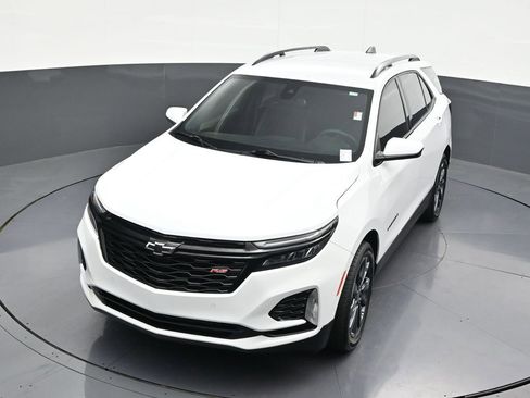Used 2024 Chevrolet Equinox RS FWD image 22