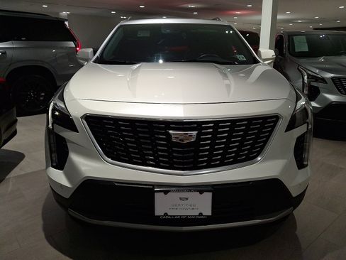 Certified 2023 Cadillac XT4 Premium Luxury w/ Cold Weather Package AWD/4WD image 6