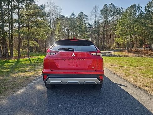 Used 2025 Mitsubishi Eclipse Cross SE image 6