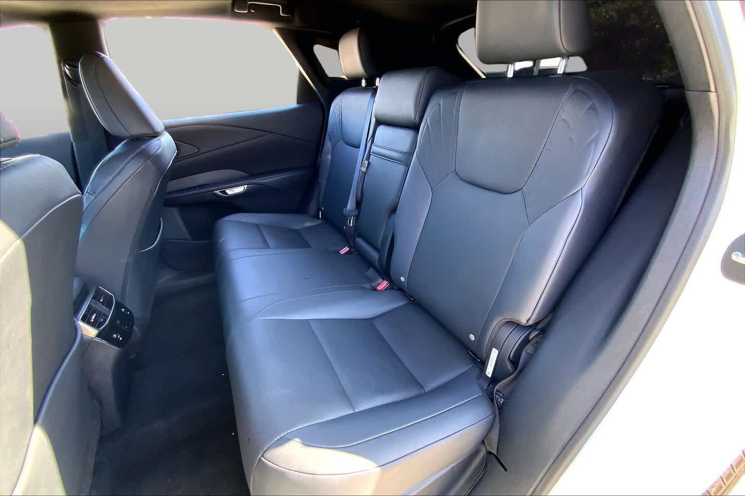 Used 2024 Lexus RX 350 FWD w/ Technology Package image 21