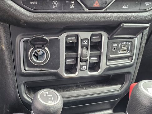 Used 2024 Jeep Wrangler Sport S image 19