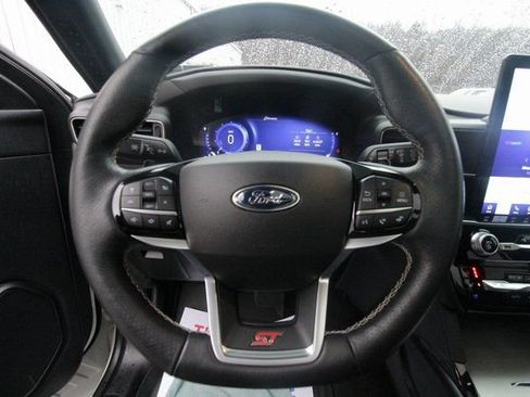 Used 2022 Ford Explorer ST w/ Equipment Group 401A image 23