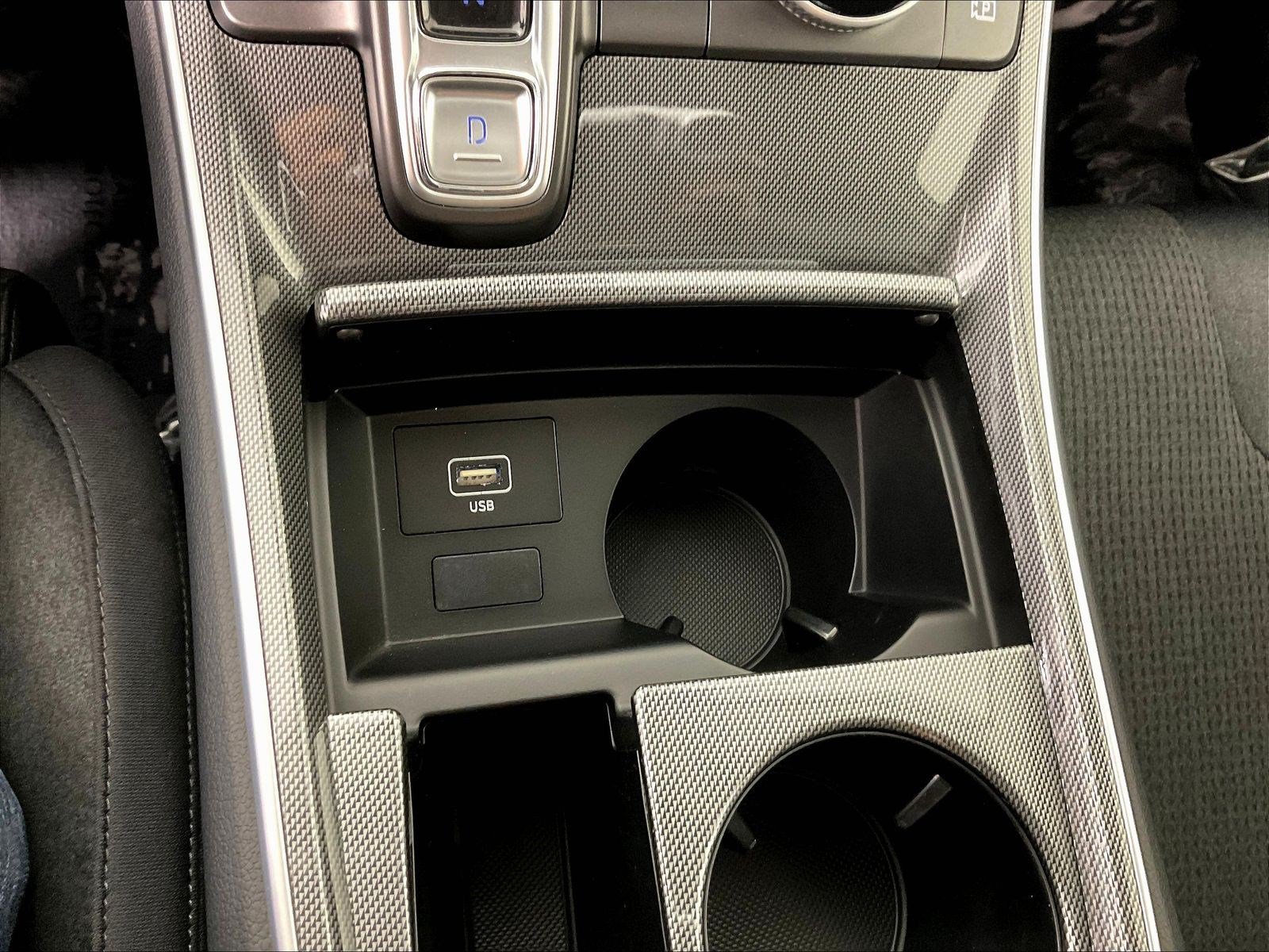 Certified 2023 Hyundai Santa Fe SE FWD image 15