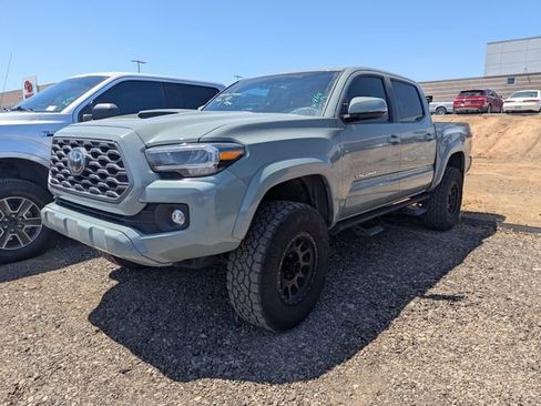 Used 2023 Toyota Tacoma TRD Sport image 2